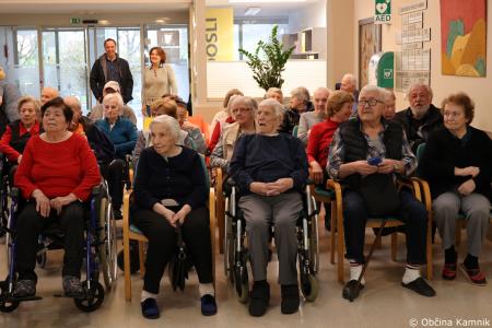 V Domu starejših občanov Kamnik odprli demenci prijazno točko (4)